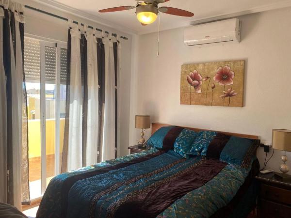 Chalet adosado en calle Escorpiones, 1