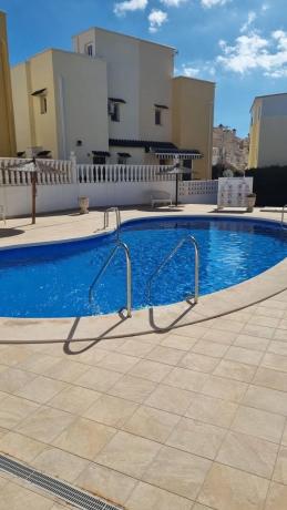 Chalet adosado en calle Escorpiones, 1