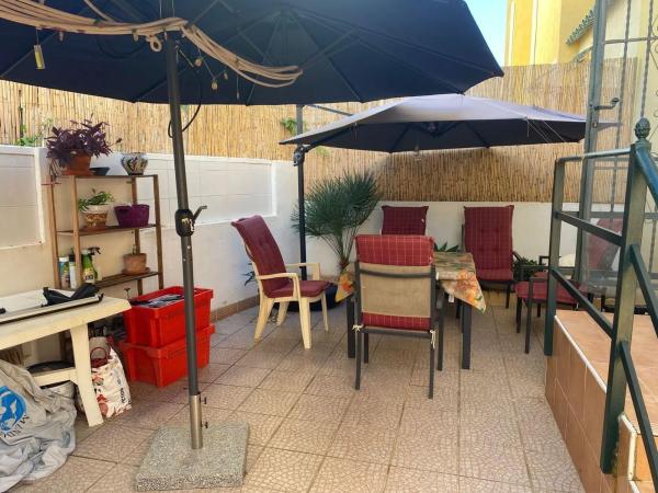 Chalet adosado en calle Escorpiones, 1