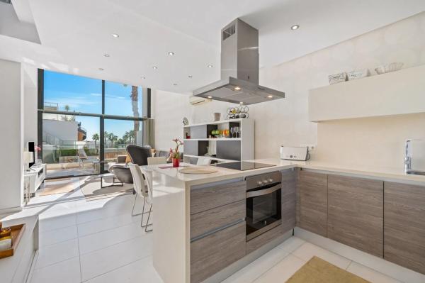 Chalet adosado en calle Humedal