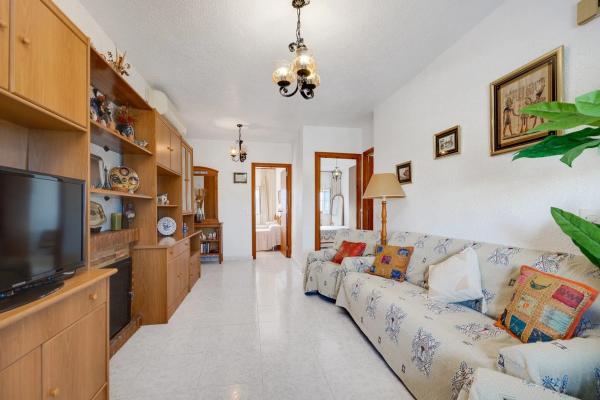 Chalet pareado en Av Torrevieja Bal, 199