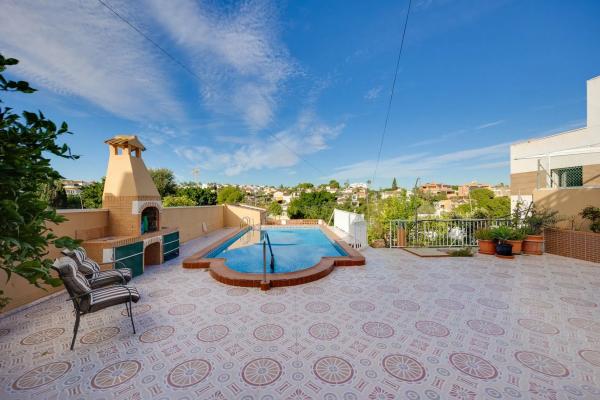 Chalet pareado en Av Torrevieja Bal, 199