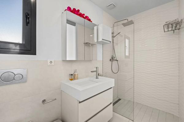 Chalet adosado en calle Valdepeñas, 1 t