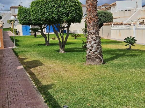 Chalet adosado en Vía, 13