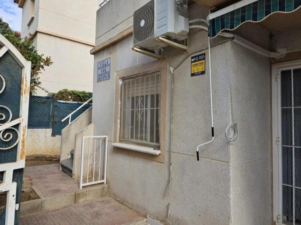 Chalet adosado en Vía, 13