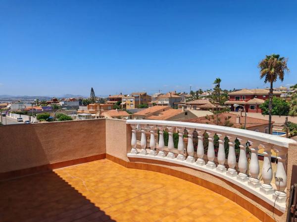 Casa independiente en avenida Sol Naciente, 30 b