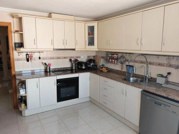 Casa independiente en avenida Sol Naciente, 30 b