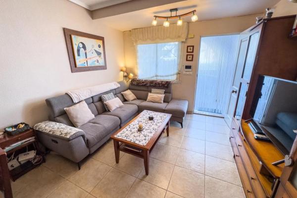 Chalet pareado en avenida del Horizonte