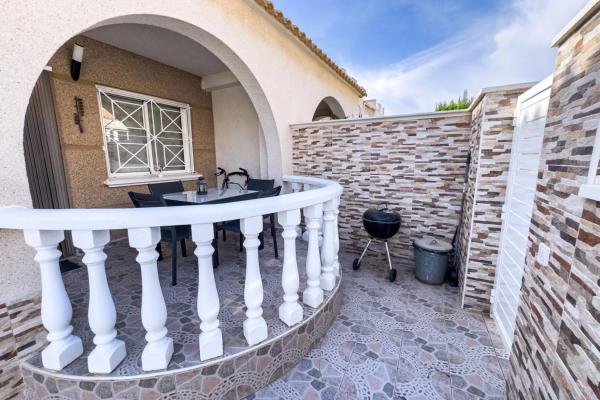 Chalet pareado en avenida del Horizonte