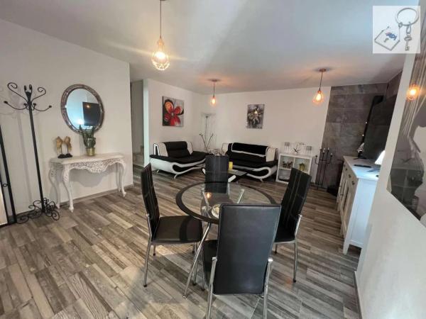 Chalet adosado en avenida Baleares