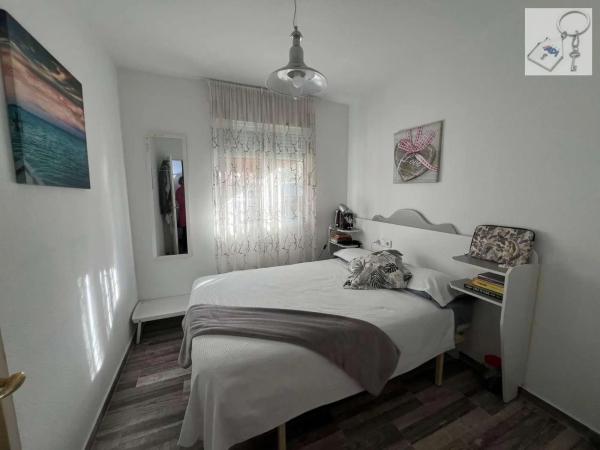 Chalet adosado en avenida Baleares