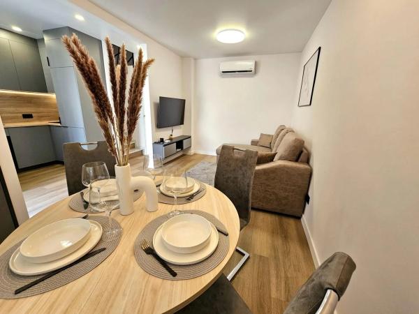 Chalet adosado en Urbanización Calas Blancas