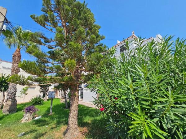 Chalet adosado en Urbanización Calas Blancas