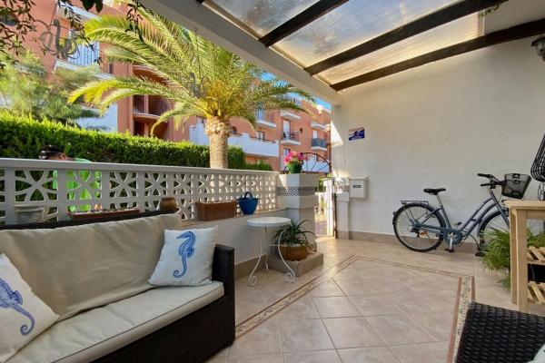 Chalet pareado en calle Aquiles