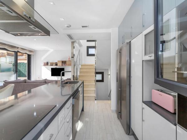 Chalet en calle Maite Pagazaurtundua Ruiz, 2