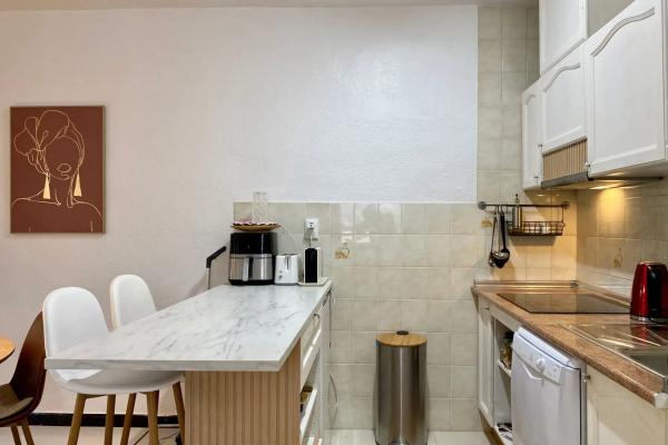 Chalet pareado en calle Aquiles