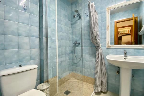 Chalet pareado en calle Aquiles