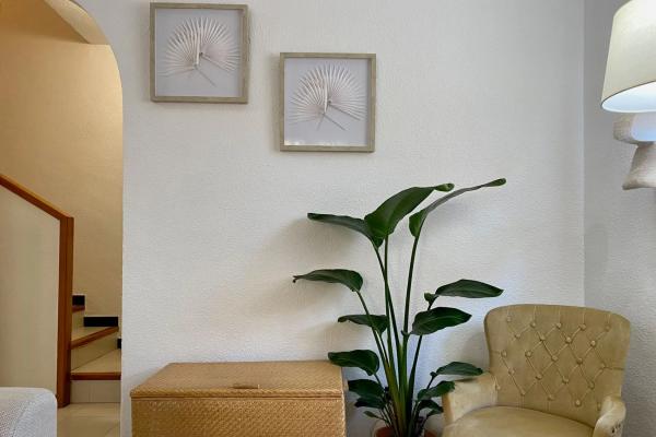 Chalet pareado en calle Aquiles