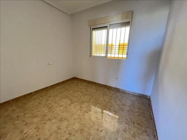 Piso en calle Helena