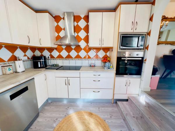 Chalet pareado en calle del Toboso