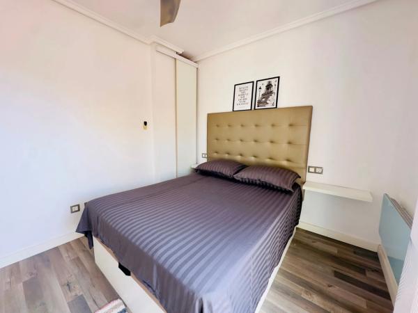 Chalet pareado en calle del Toboso