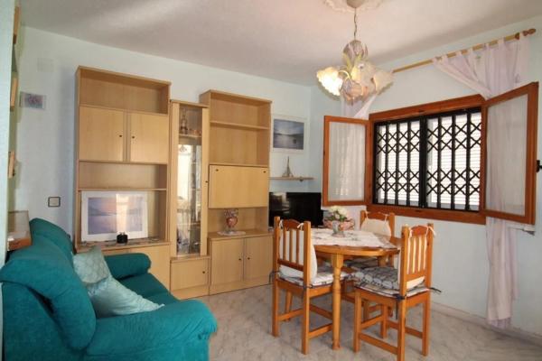 Chalet adosado en calle Aquiles