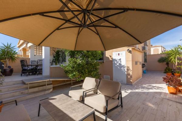 Chalet pareado en calle Fray Luis de León