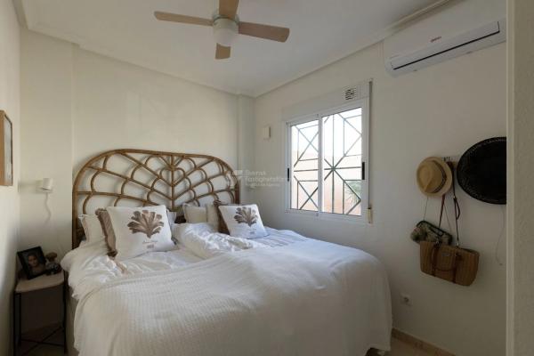 Chalet pareado en calle Fray Luis de León