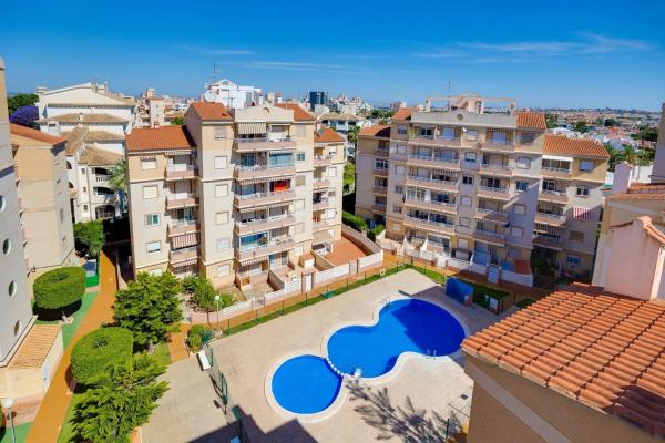 Piso en calle Copenhague, 12