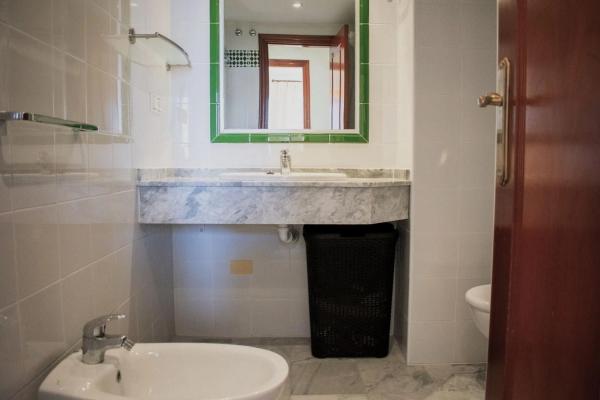 Piso en avenida Roentgen, 3