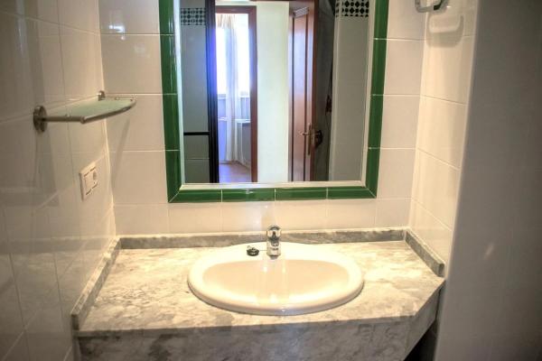 Piso en avenida Roentgen, 3