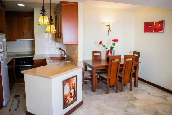 Piso en avenida Roentgen, 3