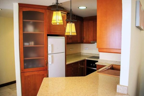 Piso en avenida Roentgen, 3