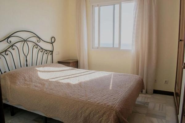 Piso en avenida Roentgen, 3