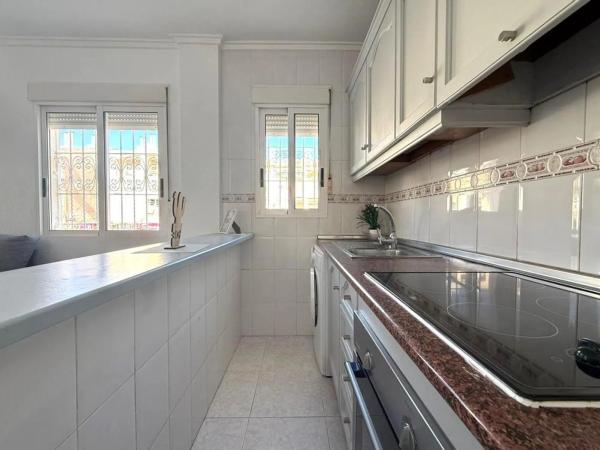 Casa independiente en calle Camilo José Cela