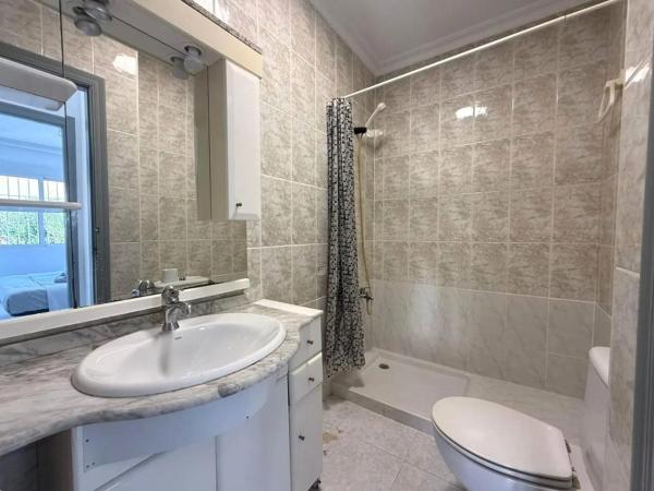 Casa independiente en calle Camilo José Cela