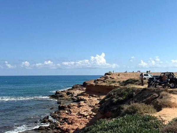 Casa independiente en calle Camilo José Cela