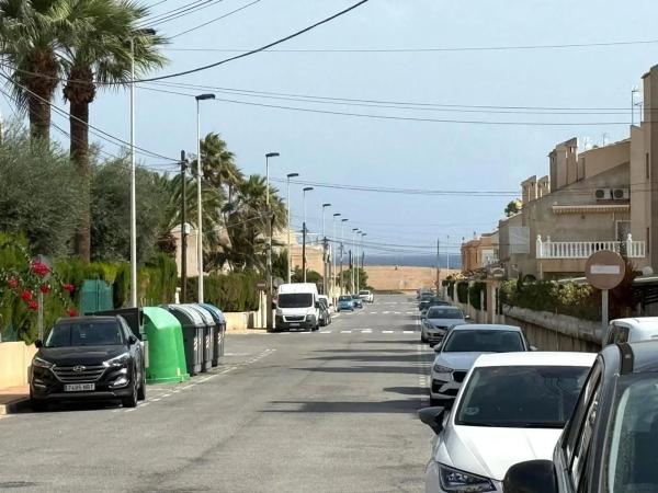 Casa independiente en calle Camilo José Cela