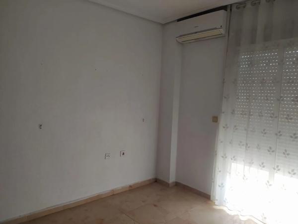 Piso en calle Ramón Gallud, 182