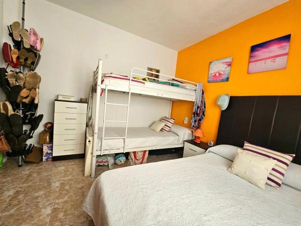 Piso en calle Maestro Francisco Casanovas, 17