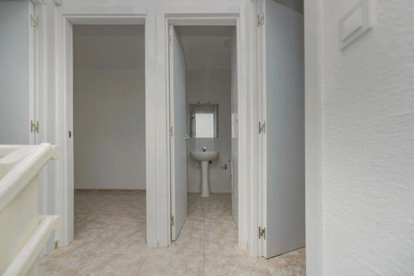 Chalet pareado en calle Goleta