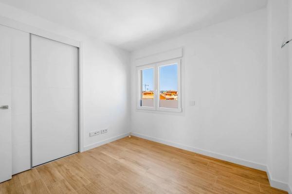 Piso en calle Ciclón s/n