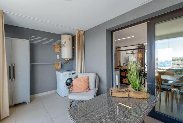 Piso en calle del Tornado, 1