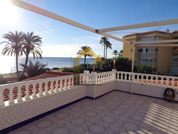 Chalet en Punta Prima