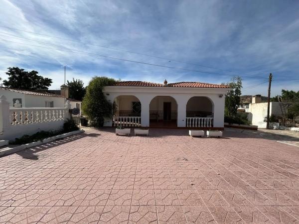 Casa independiente en El-20