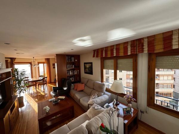 Piso en calle Josep Maria Buck