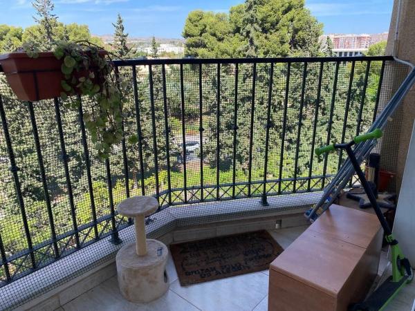 Piso en Barrio Reina Victoria-Miguel Hernández