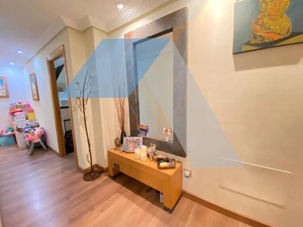 Piso en Barrio Reina Victoria-Miguel Hernández