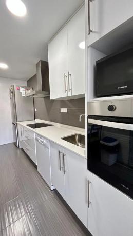 Piso en Barrio Reina Victoria-Miguel Hernández