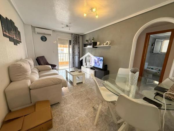 Piso en avenida Costa Blanca